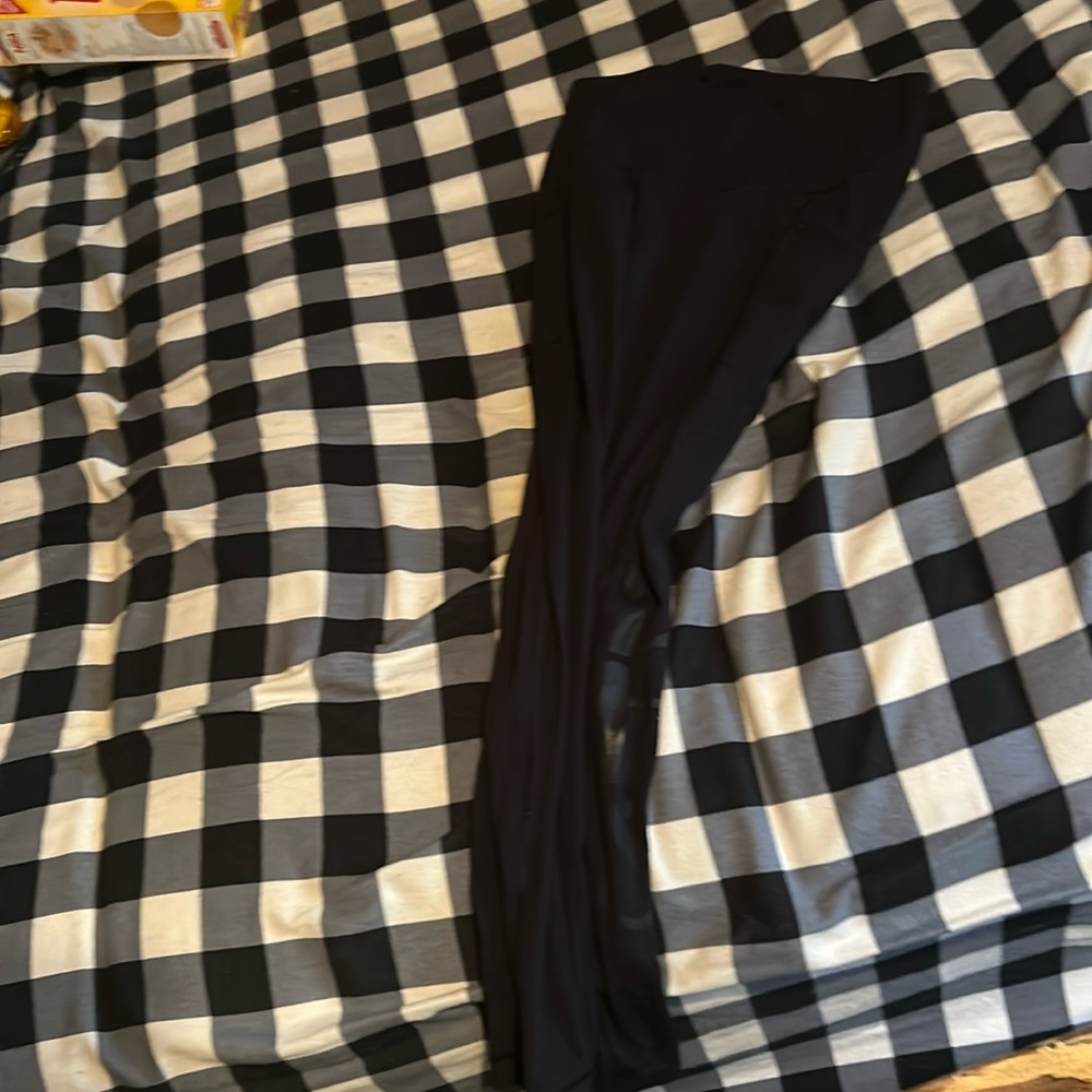 Basic black leggings